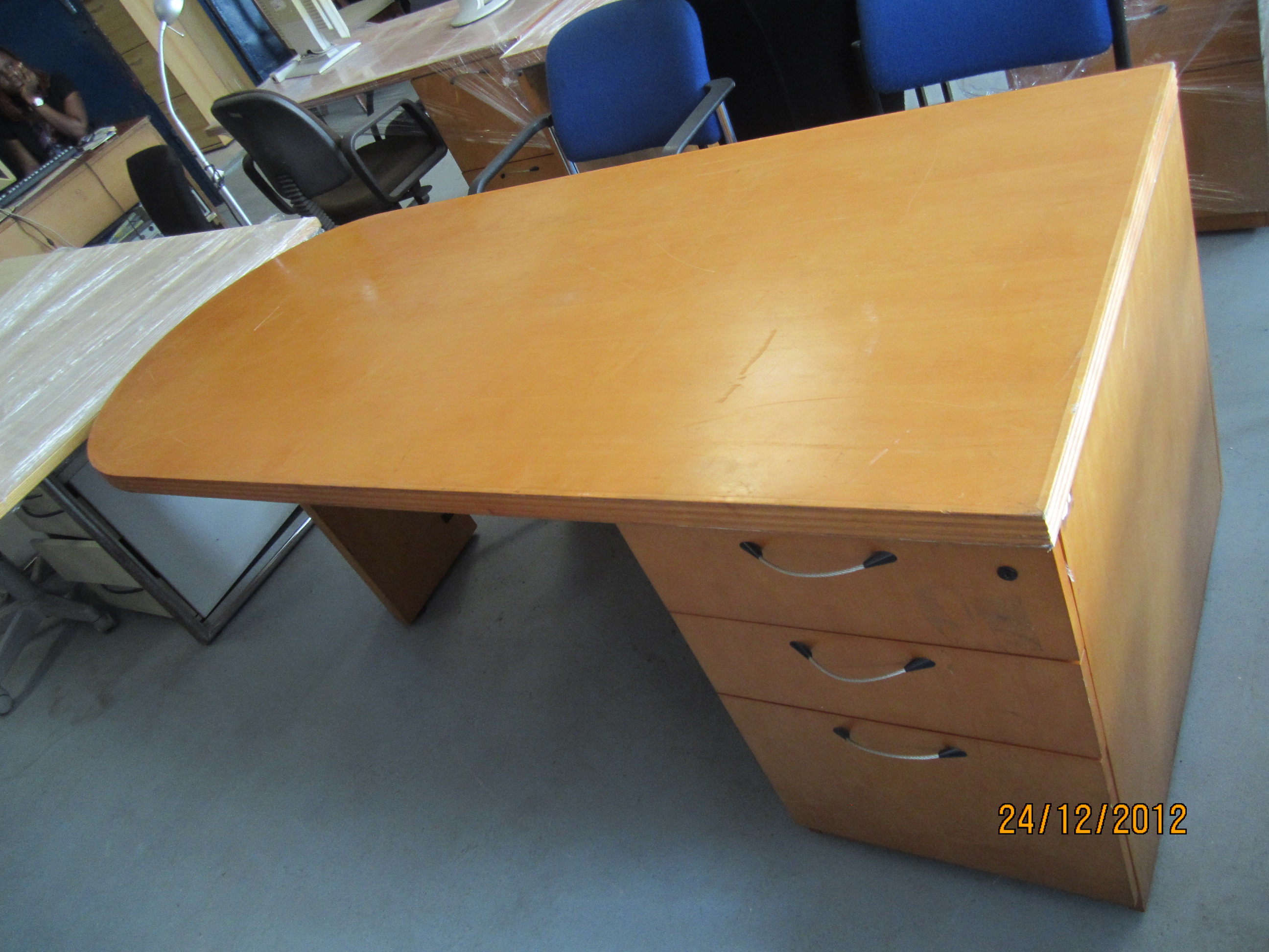 Table de bureau pour enfant